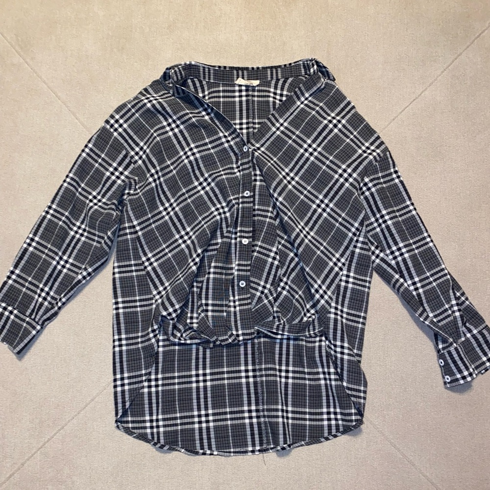 Plaid button down top with knot at the bottom